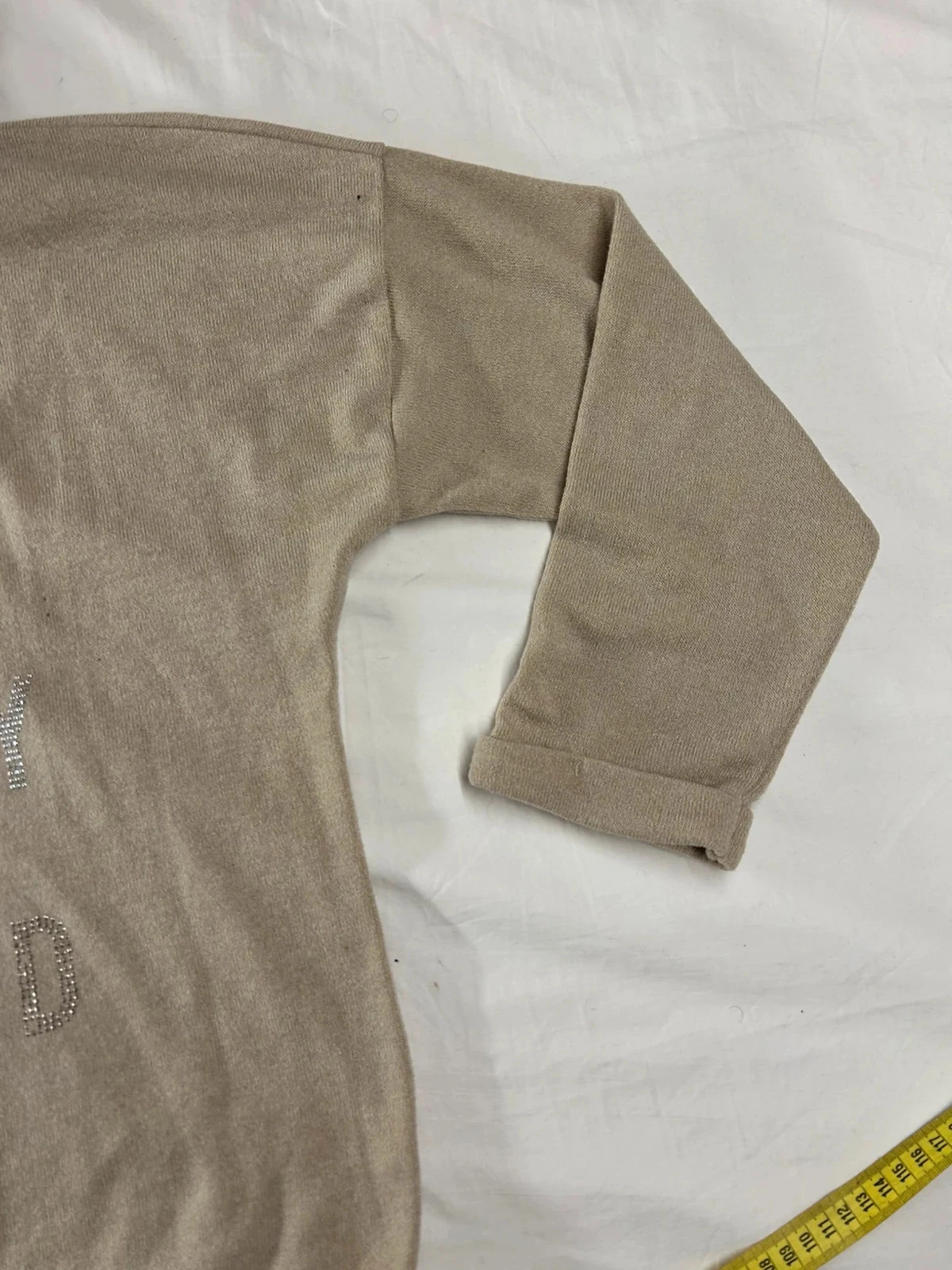 Suéter com capuz bege com estampa vintage – photo 4